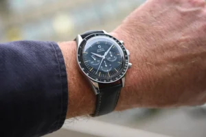2024-Omega-Speedmaster-FOiS-First-Omega-in-Space-grey-blue-dial-review-comparison-old-Speedmaster-FOiS-12