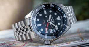 review-lengkap-jam-tangan-seiko-5-sports-gmt-ssk001k1-skx-style