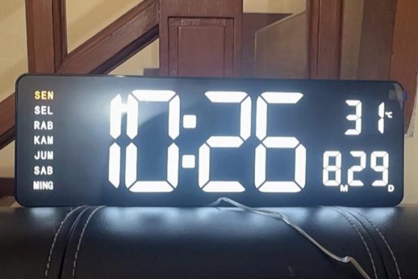 Jam Dinding Timer Sonifer Digital 39×13 cm, Praktis dan Modern