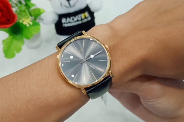 Jam Tangan Casual K8Q316C3: Pilihan Stylish dan Terjangkau
