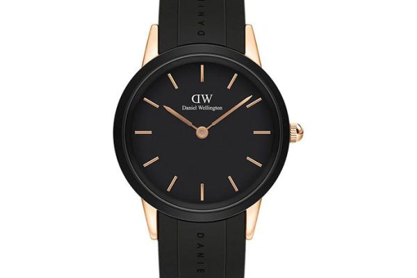 Jam Tanggan Iconic Motion DW00100426: Deskripsi dan Spesifikasi