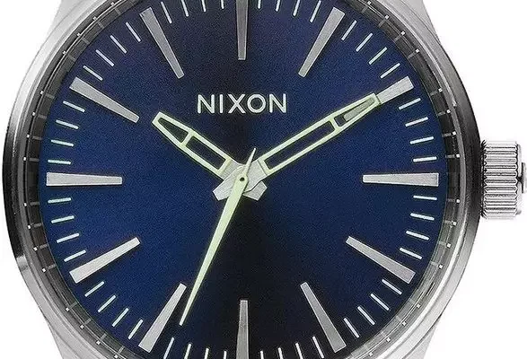 Jam Tanggan Nixon Sentry Leather: Tas Kulit Berkualitas Tinggi